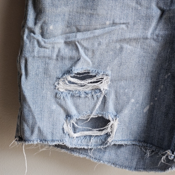 American Eagle Distressed Jean Shorts in Women's Size 8 - Picture 15 of 16
